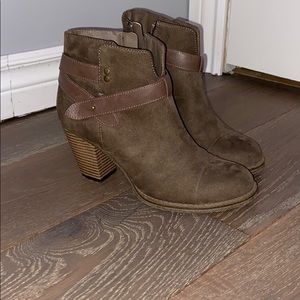 Brown Barn Heels